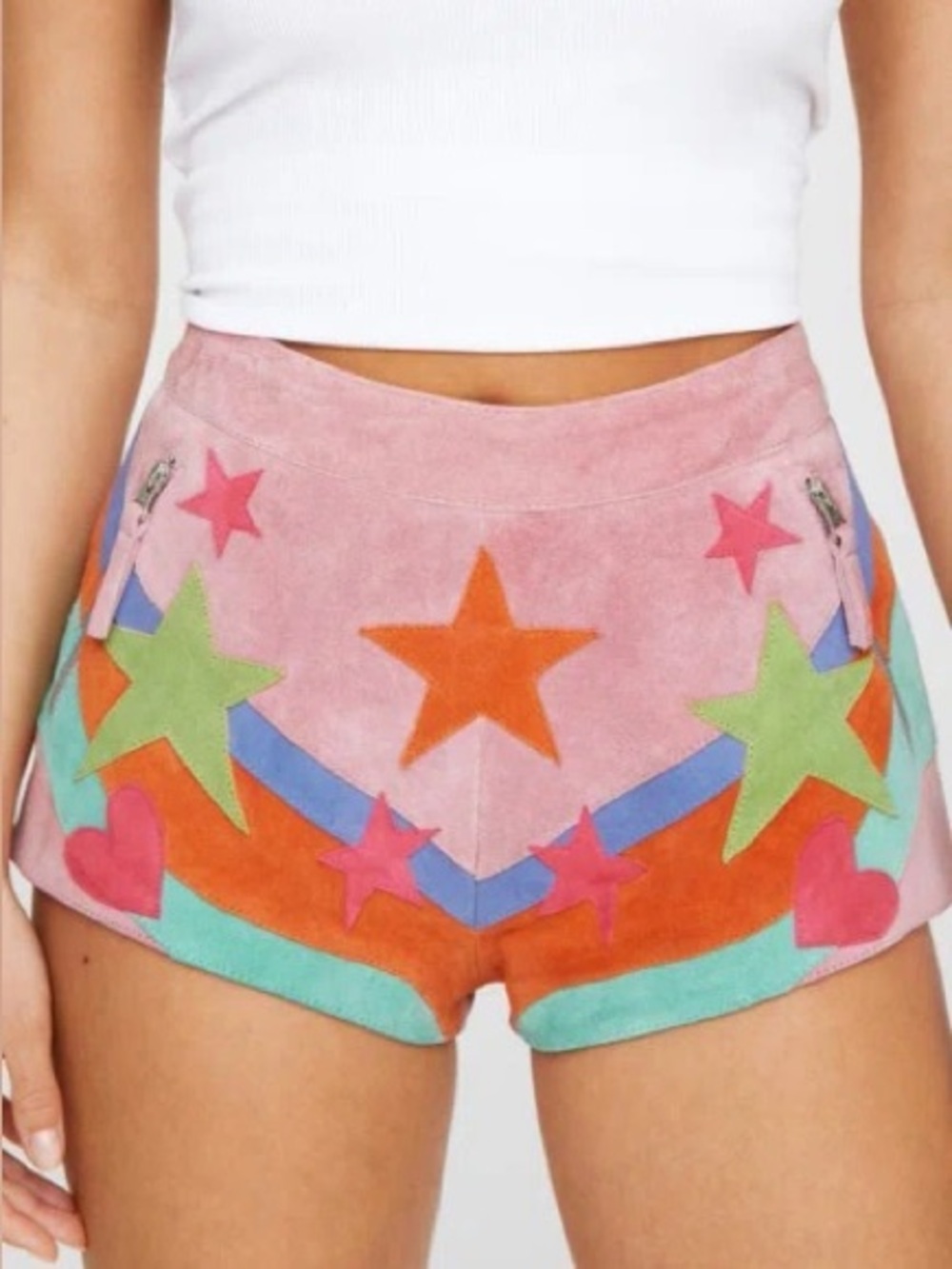 Nasty Gal PREMIUM STAR APPLIQUÉ SUEDE SHORTS IN PINK